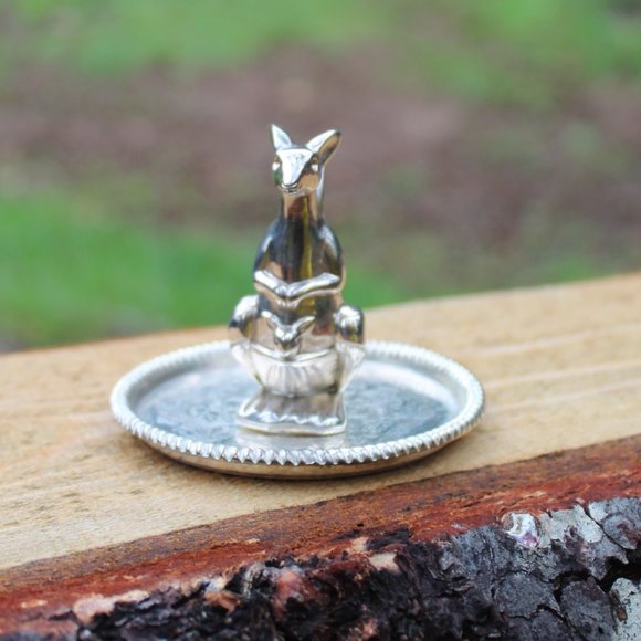 Vintage Kangaroo Ring Holder – Silver-Plated Trinket Dish – 3" – - Picture 2 of 6